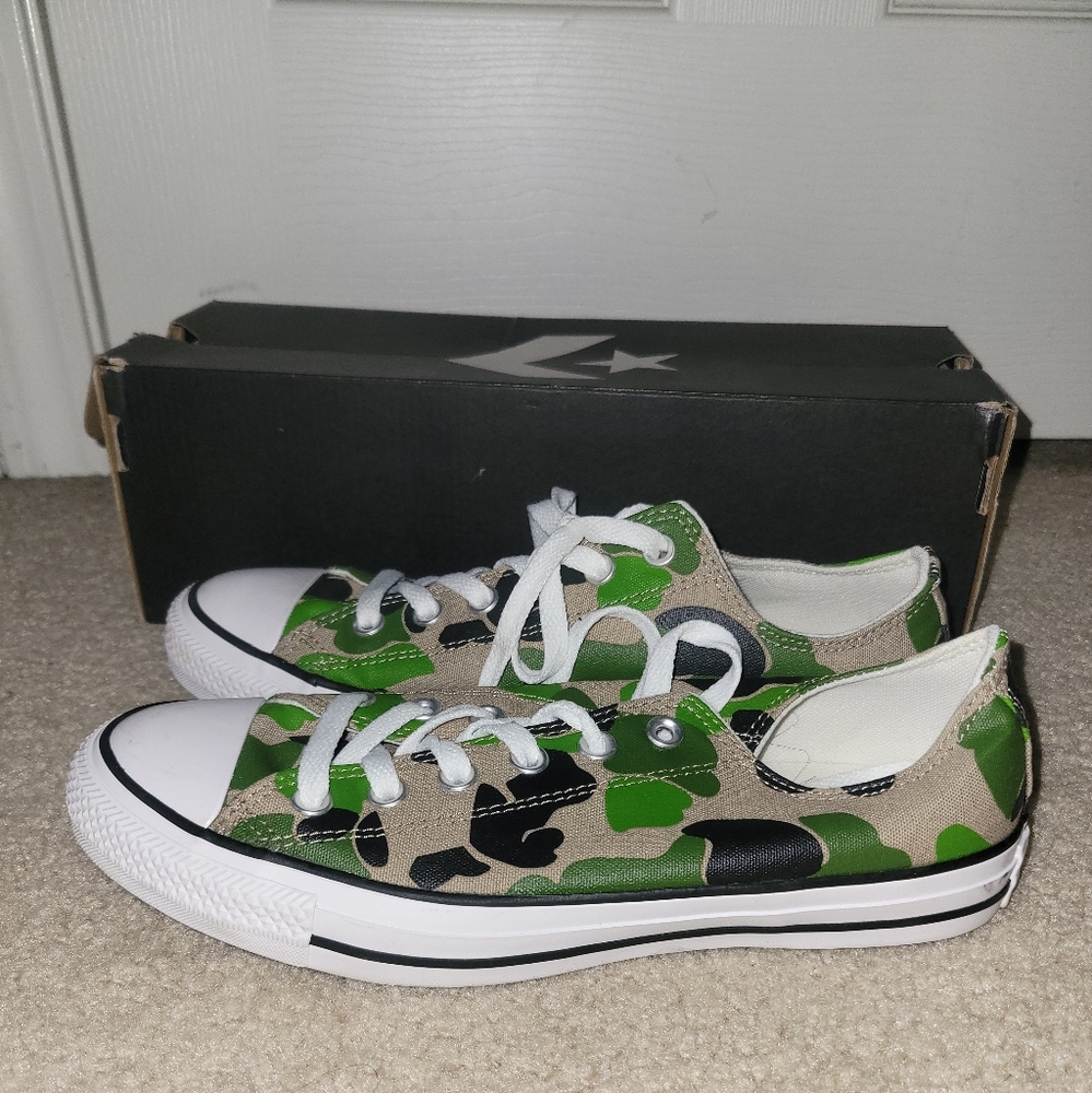 Converse Camo Sneaker